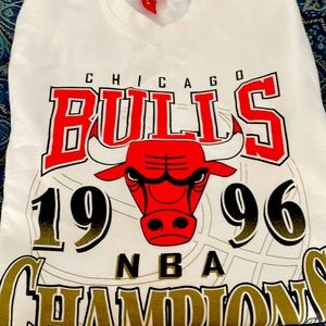 White Chicago Bulls sweatshirt.